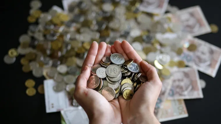 Time bi profitiralo i 250.000 domaćih radnika, sve se svodi na povećanje minimalca