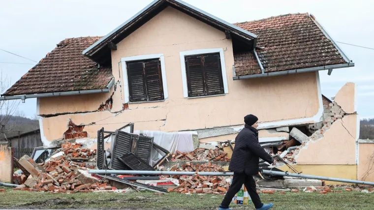 'Roditelji voze djecu na brdo da uhvate signal za online nastavu'