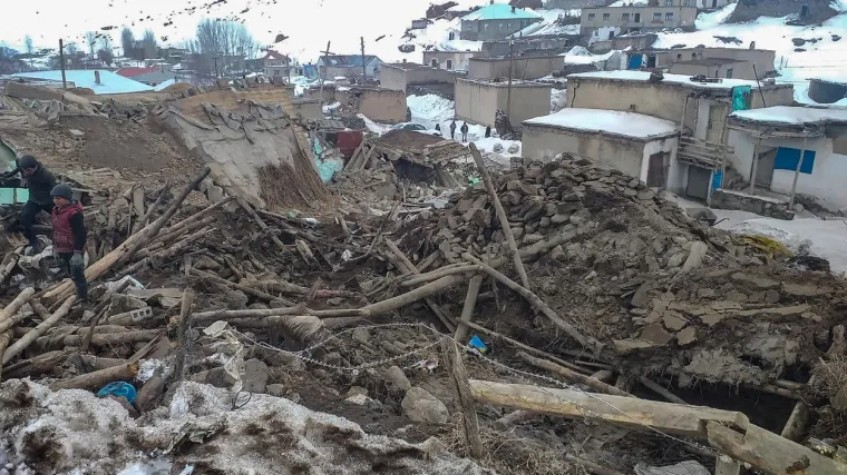 Ozlijeđeno je najmanje 40 ljudi, velika oštećenja na kućama