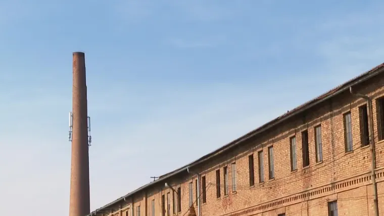 U nedjelju u podne ru&scaron;it će se stari dimnjaci o&scaron;tećeni u potresima! Za građane obližnijh domova izdane su posebne upute