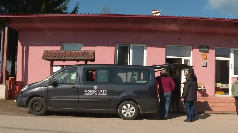 U Stra&scaron;niku predani prvi zahtjevi za obnovu Banovine nakon potresa. Kakvi su dojmovi stanovnika?