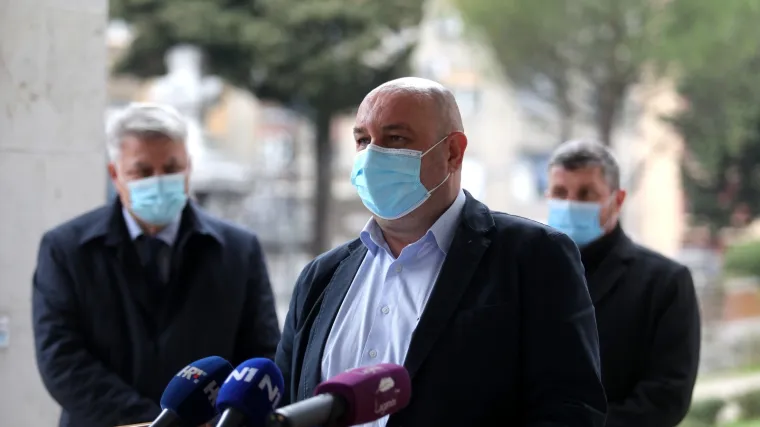 Epidemiolog Rončević: 'Ovog tjedna cijepit će se 20 osoba po obiteljskom liječniku'