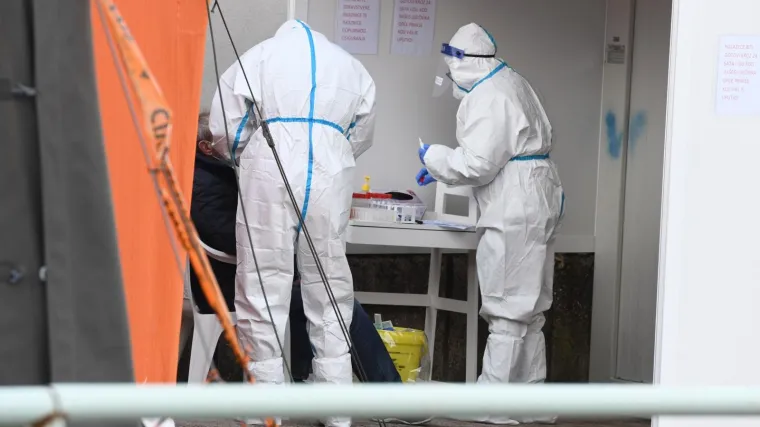 Stožer: U protekla 24 sata preminulo 20 osoba zaraženih koronavirusom, 68 je na respiratoru