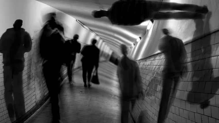 Otkriveno kako Covid-19 napada mozak i nakon &scaron;to pacijenti prebole virus, javljaju se sa simptomima zbunjenosti i delirija