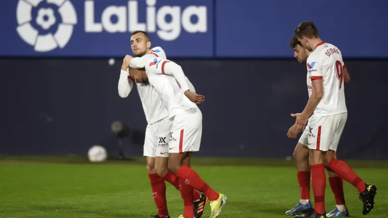 Rakitić i Budimir u&scaron;li s klupe