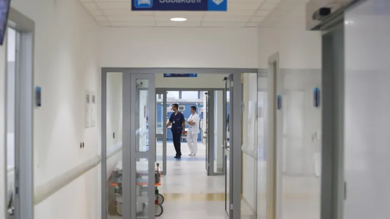 &Scaron;ok u riječkom KBC-u: Mladom paru rekli da im nerođeno dijete neće preživjeti, pa im dali i neobičnu preporuku! O svemu se oglasio i ravnatelj bolnice