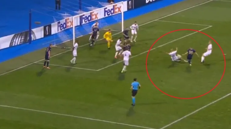 Petković i Jakić uni&scaron;tili suparničku obranu, Vatreni zabio, Rusi će ovo sanjati