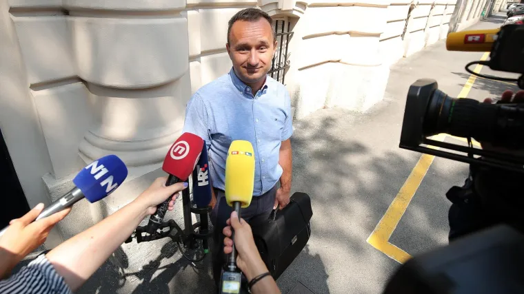 Na lokalnim izbore &scaron;alju čovjeka koji želi stati na kraj niskim plaćama