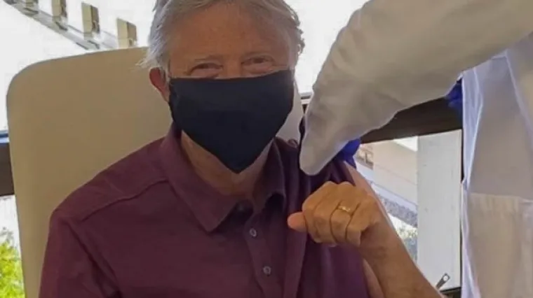 Bill Gates primio drugu dozu cjepiva i poručio kada očekuje da bi se život mogao vratiti u normalu