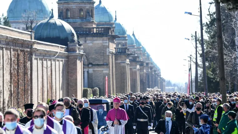 Profesor ogorčen zbog Bandićevog sprovoda: 'To je slika &scaron;izofrenog stanja u dru&scaron;tvu. Ispričavam se učenicima...'