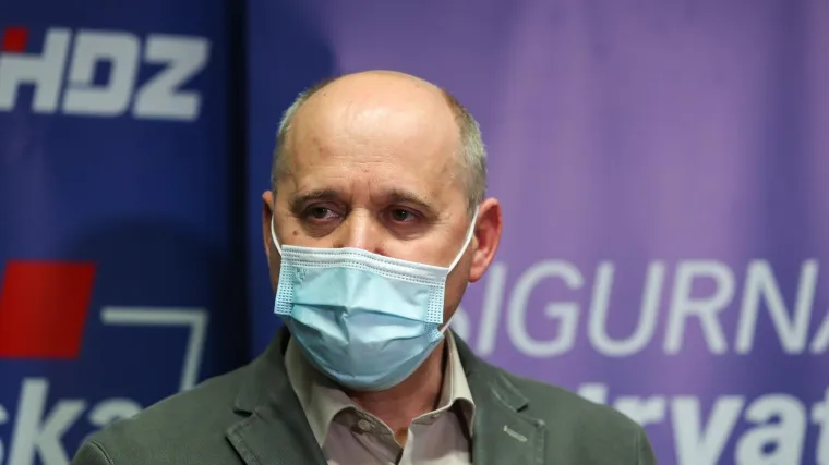 'Odlučio je upotpuniti kolekciju izgubljenih izbora'