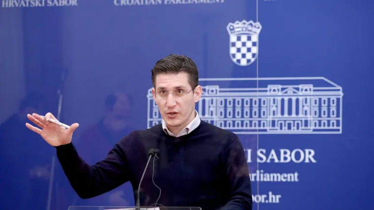 'Most ima najbolji program i kandidata. Uzor mi je Pero Pirker'