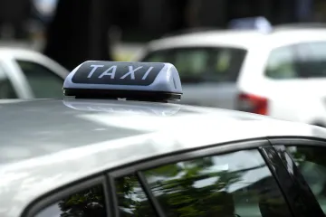 Taksist se sukobio s pijanim putnikom u centru Zagreba: 'Izvukao ga je iz vozila i oborio na tlo'