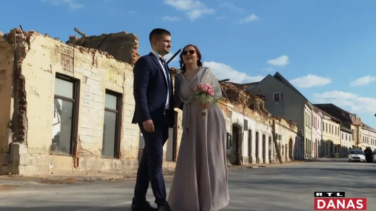 Napokon lijepe vijesti iz Petrinje: Prvi put nakon potresa održano vjenčanje, RTL-ova ekipa provjerila je kako je sve pro&scaron;lo