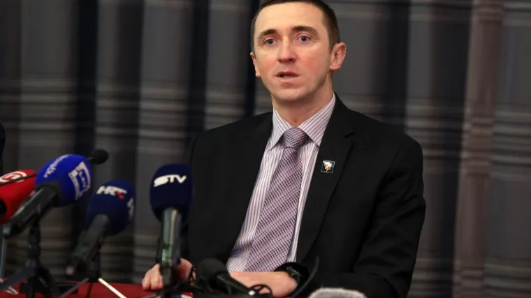 Kako je otac Ivana Penave postao vlasnikom osam garaža u Vukovaru na zemljištu tvrtke Borovo i sada ih iznajmljuje