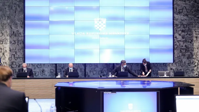 Plenković: 'U na&scaron;em okruženju se vidi dosta visok rast. To nas mora voditi prema oprezu'