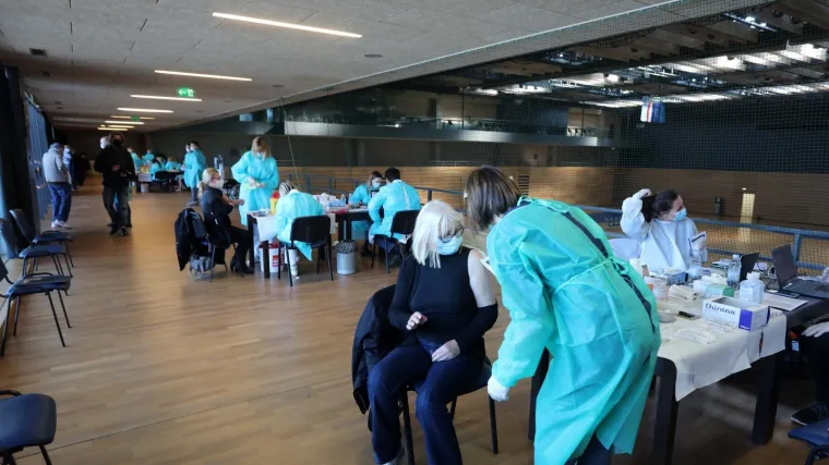 Imamo nove podatke o broju cijepljenih: Zaostajemo, no do kraja mjeseca trebali bismo u ruke građana u&scaron;pricati 700.000 doza