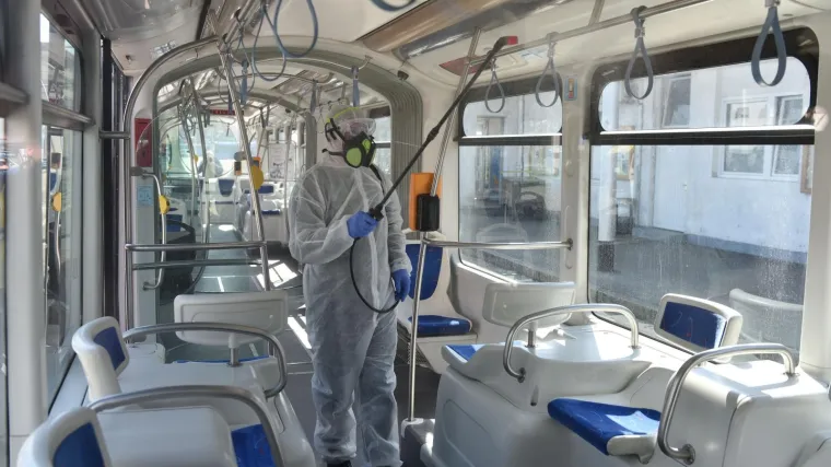 FOTO Prije točno godinu dana Bero&scaron; je proglasio epidemiju korone! Prisjetite se kako je tada bilo: Redovi pred trgovinama, prazne police, dezinfekcija...