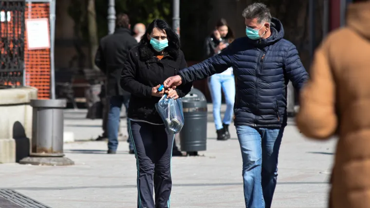 Srbija prema&scaron;ila pola milijuna zaraženih od početka epidemije, liječnici bezuspje&scaron;no traže zatvaranje