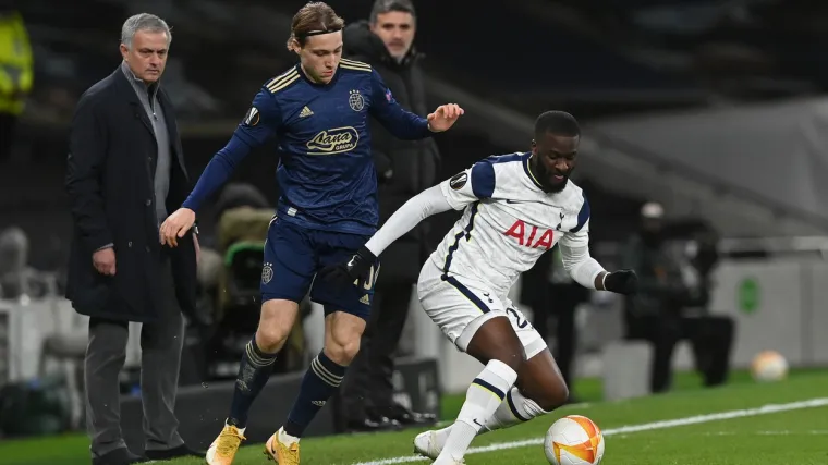 'On je rječnička definicija hrvatskog broja 10, sve do trake za kosu'