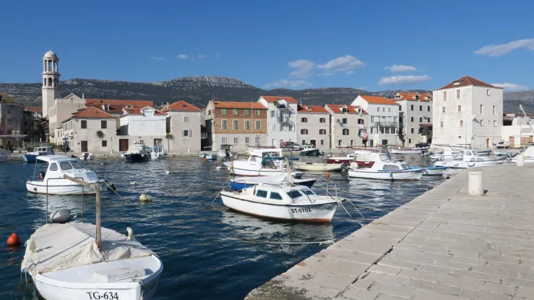 Rasprodaja u dalmatinskom gradiću: Nude luksuzne vile, kamene kuće, a jedan je vlasnik bacio poseban 'mamac'