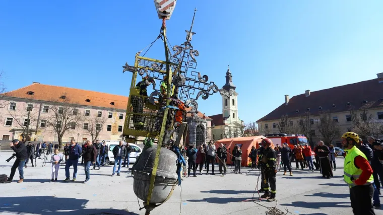 Otkriveno &scaron;to pi&scaron;e u misterioznim svicima koji su se nalazili u tornju karlovačke crkve