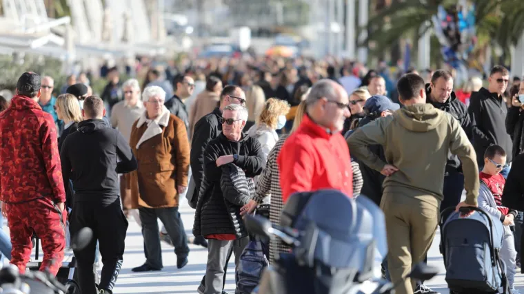 Stručnjaci obja&scaron;njavaju za&scaron;to su &scaron;anse za zarazu na otvorenome izuzetno male