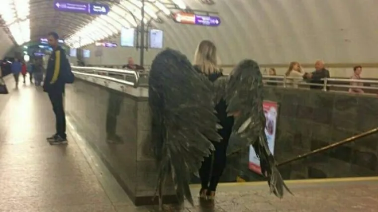 Je l boljelo kad si pala s neba?