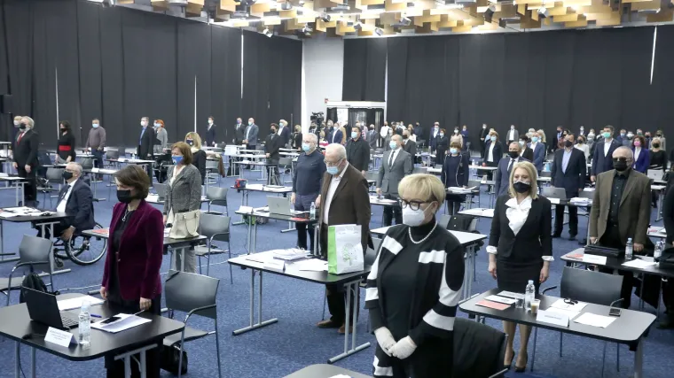 Prva zagrebačka sjednica skup&scaron;tine bez Bandića: Frcale su iskre oko Alemke Markotić, pojavila se i Prica