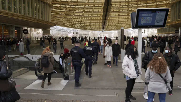 U Francuskoj progla&scaron;en treći val pandemije, na dan imaju vi&scaron;e od 25 tisuća novih slučajeva