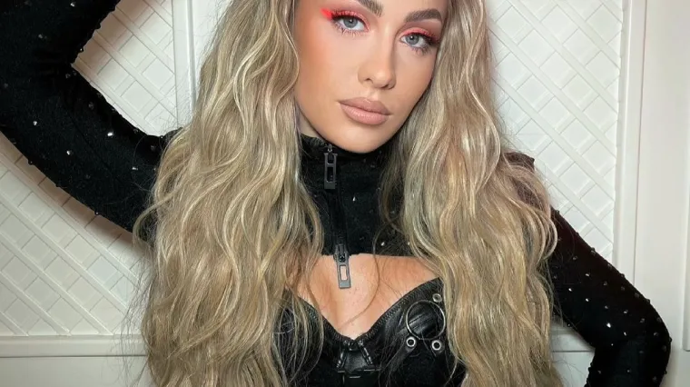 'Oprostite, koju agenciju za modele predstavljate?'