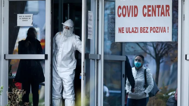 Jako te&scaron;ka situacija u Sarajevu: 'Svi kapaciteti su popunjeni, a liječnici su iscrpljeni. Ovo je novi Bergamo'