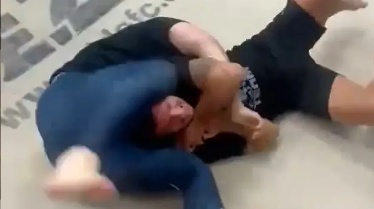 Bolje da nije, Modrić i dru&scaron;tvo umiru od smijeha; 'Želim jedan low-kick'