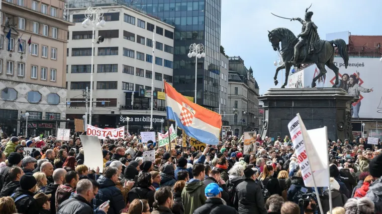 'Ovo je kvazibolest, skinite te maske!'