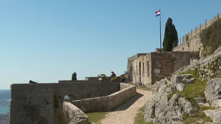 Dok na kli&scaron;koj tvrđavi traje obnova, arheolozi otkrivaju posve nove detalje - evo &scaron;to su otkrili za RTL!