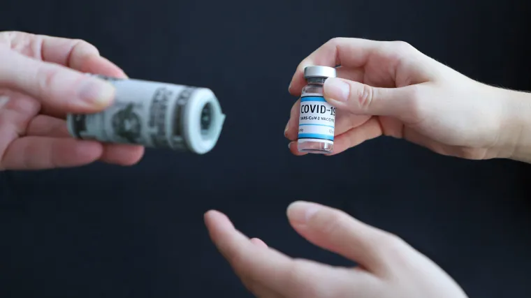 Cjepiva i covid putovnice po 'paprenim cijenama' se prodaju na darknetu: Čak se ogla&scaron;ava i hitna dostava