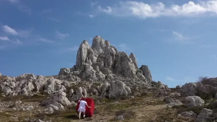 Poput Sizifa: Zadarski performer i kandidat za gradonačelnika krenuo je u kampanju s alter egom: 'Zna on ubosti dobro'