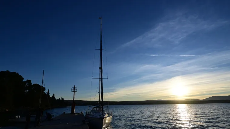 Zabilježeno je 19 podrhtavanja tla