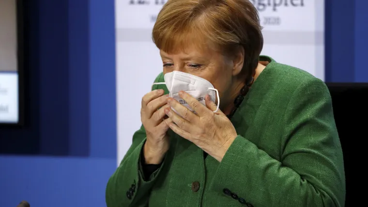 Merkel poziva na držanje strožih ograničenja u borbi protiv koronavirusa