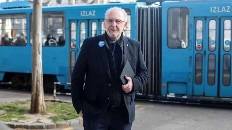 Božinović otkrio u kojem smjeru će ići nove mjere: 'Brojevi rastu. Ne možemo biti zadovoljni sa situacijom'