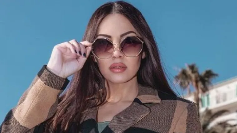 Žanamari utegnuta u 'drugu kožu' izmamila kolektivne zazubice