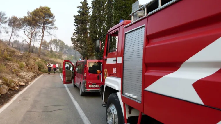 Zapalila se &scaron;ikara, maskija i nisko raslinje