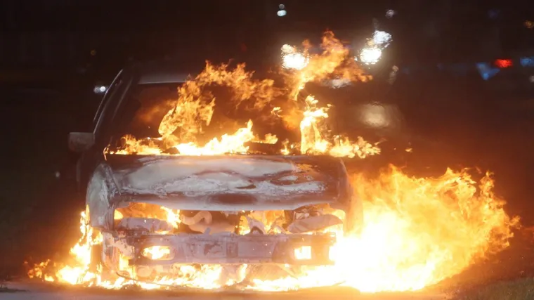 Ali, uzrok požara je bizaran -  za sve je kriva jedna stvarčica u prtljažniku