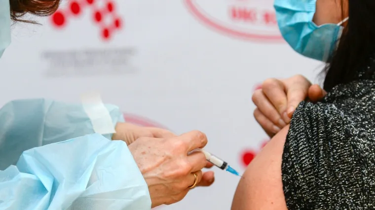 'Stiglo je 42.000 od 400.00 doza. A gdje su ostale?'