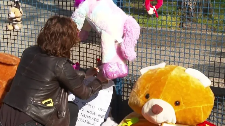 Sustav je zakazao, traži se odgovornost: 'Ovo nije prvo već peto dijete koje su ubili roditelji koji su bili pod nadzorom sustava'