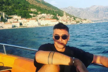 KOSOVSKI GEORGE CLOONEY: Internet poludio za tatom mlade pjevačice, nije ni čudo, pa pogledajte ga