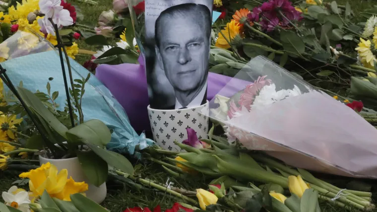 Emotivan opro&scaron;taj kraljice Elizabete od princa Philipa: Stavila je fotku i isječak govora iz 1997.