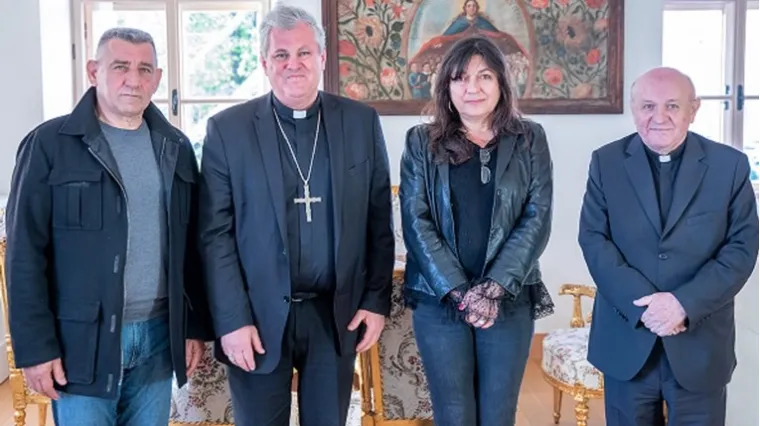 General Gotovina sa suprugom Dunjom kod biskupa Ko&scaron;ića: Prisjetio se lijepih trenutaka u Sisku