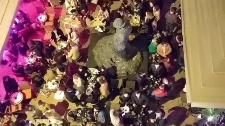 U Zagrebu se sinoć partijalo kao da korona ne postoji: Vlasnici kafića tvrde da glazba nije njihova