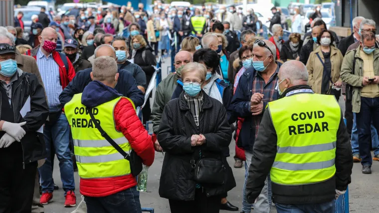 FOTO Na Velesajmu u Zagrebu ogromne gužve za cijepljenje protiv Covida-19